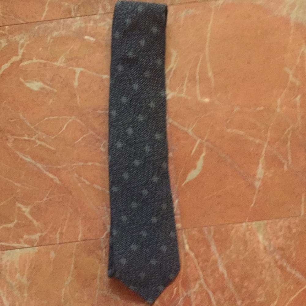 New Giorgio Armani Men’s Silk Tie
